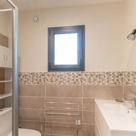 Les Monteils Apartment *